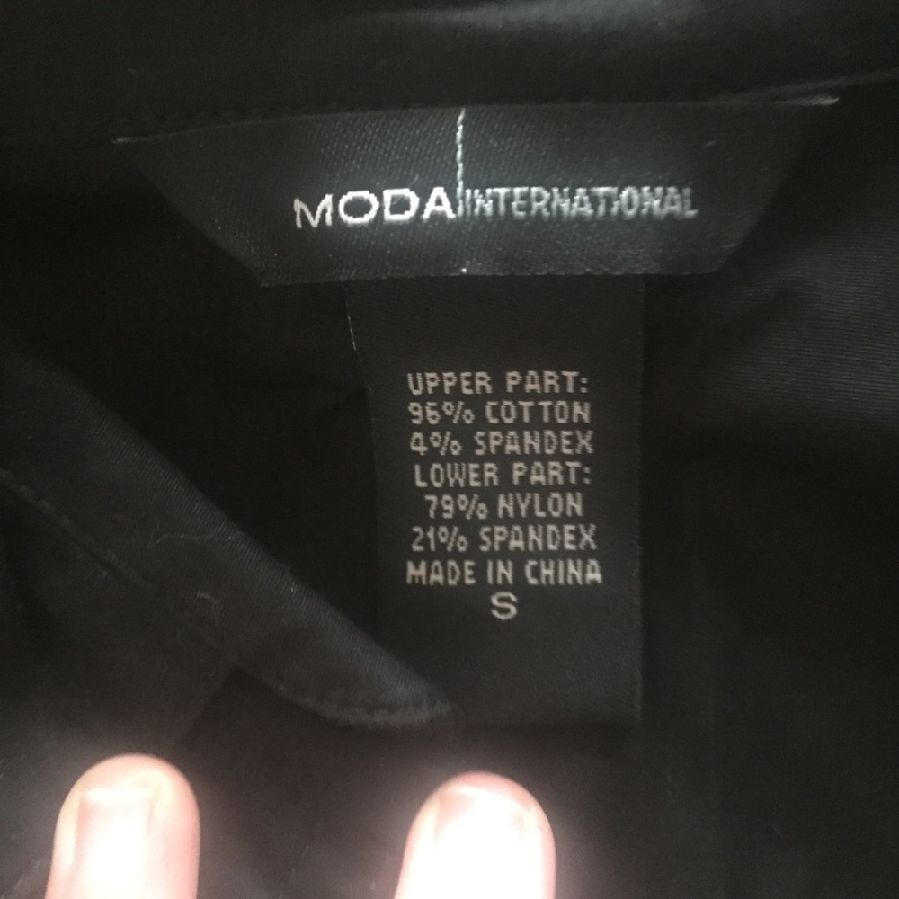 Moda Nternatilonal Black Button Down Shirts S:S. - image 3